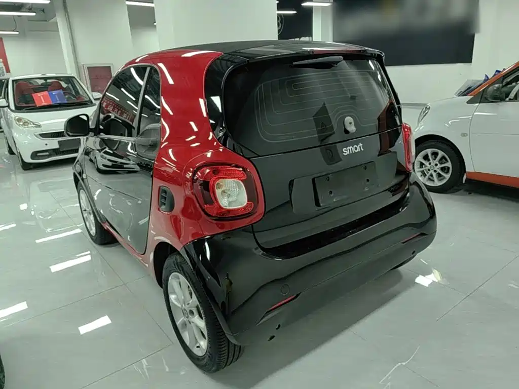 smart fortwo 2019 — фото 5