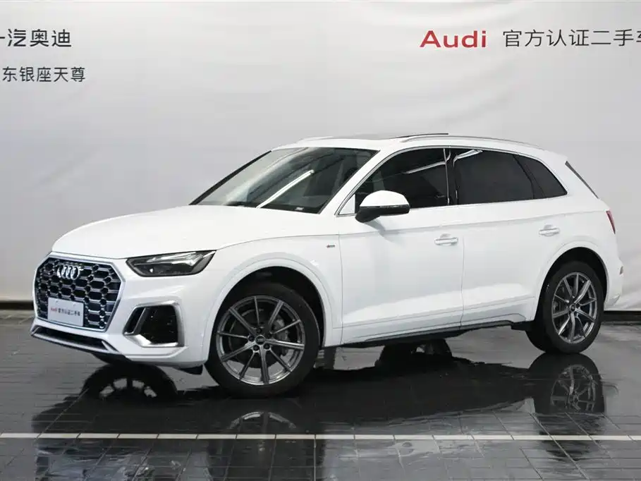 Audi Q5L 2023 — фото 1