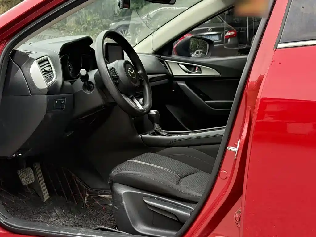 Mazda 3 Angkesela 2018 — фото 12
