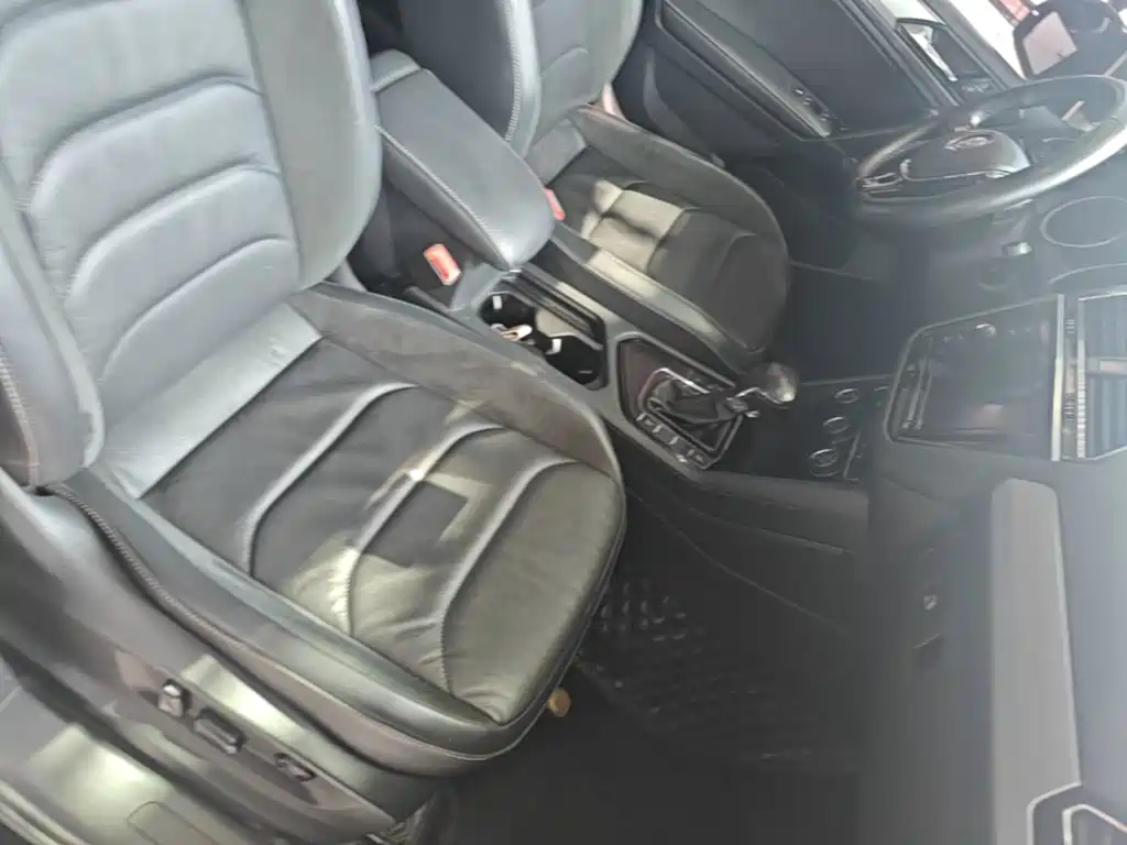 Volkswagen Tiguan L 2019 — фото 25