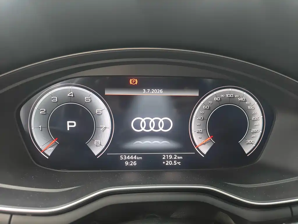 Audi A4L 2023 — фото 13