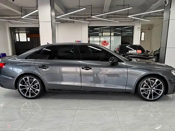 Audi A4L 2023