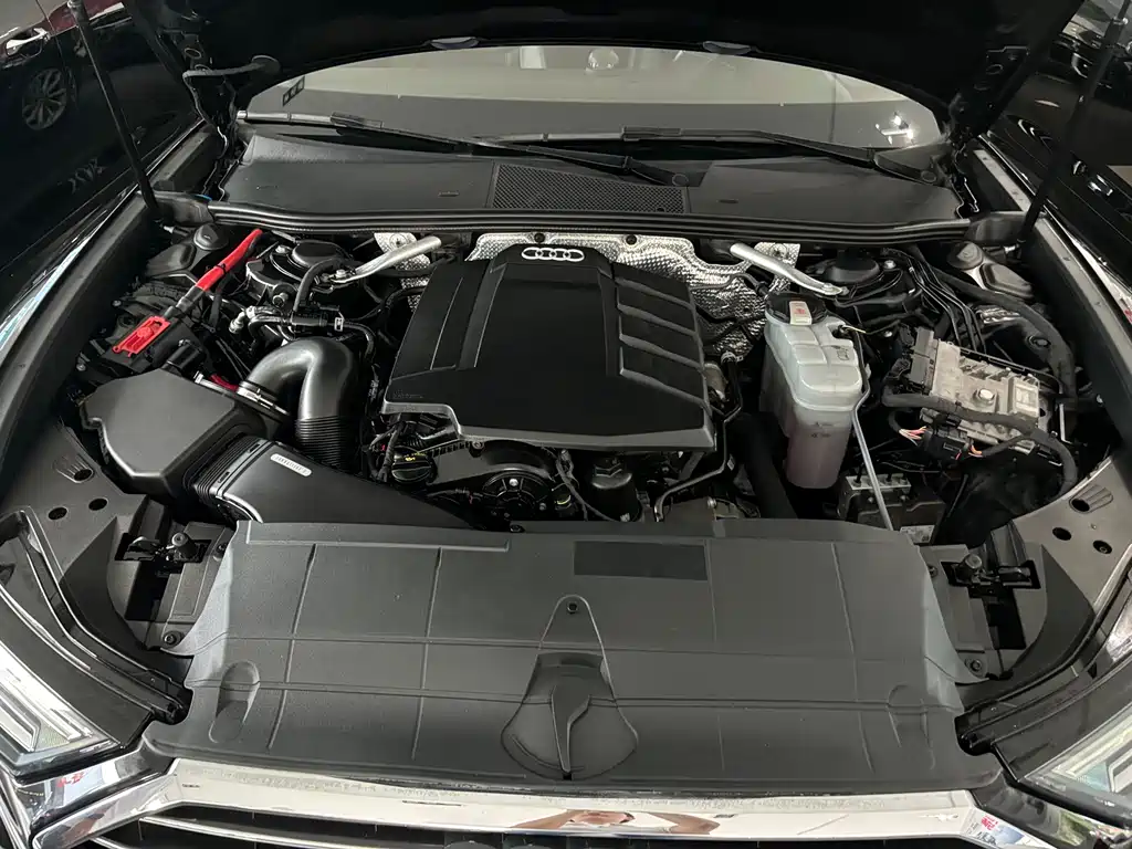 Audi A6L 2022