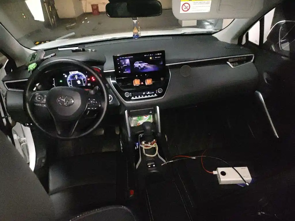 Toyota Corolla Cross 2024 — фото 13