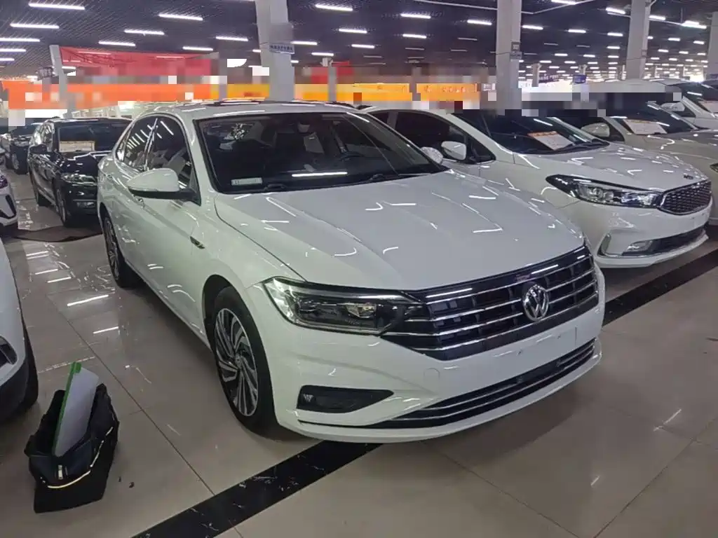 Volkswagen Sagitar 2020