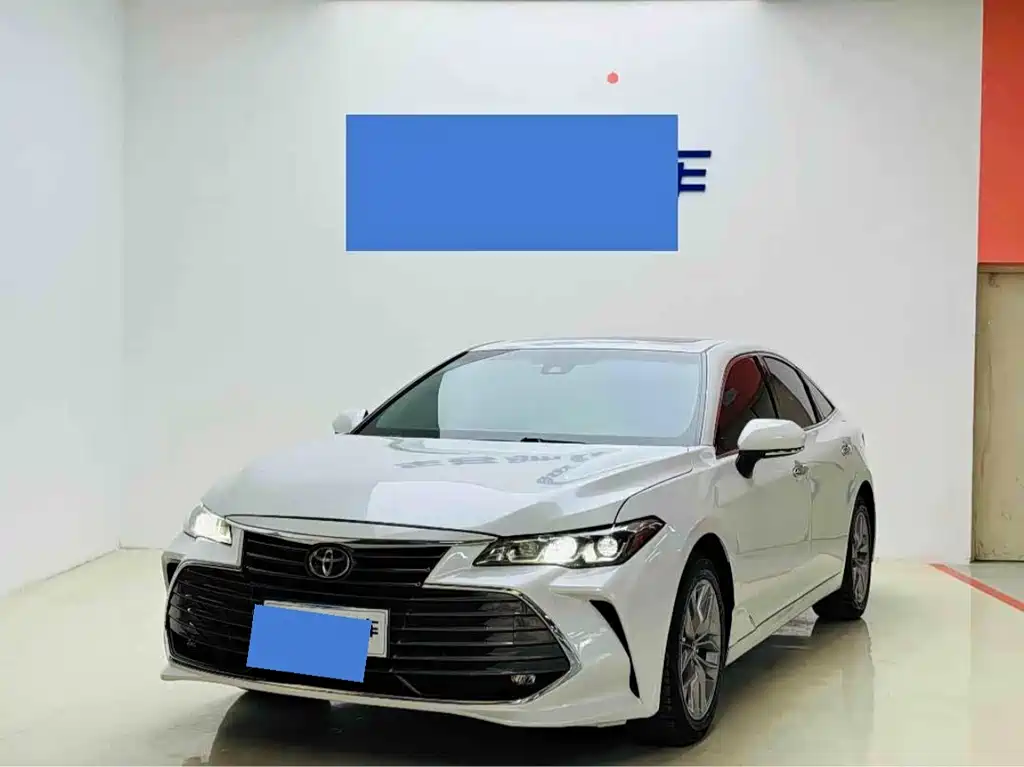 Toyota Avalon 2022 — фото 1