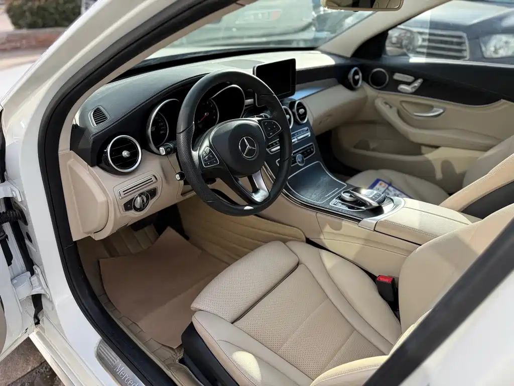 Mercedes-Benz C-Class 2015 — фото 11