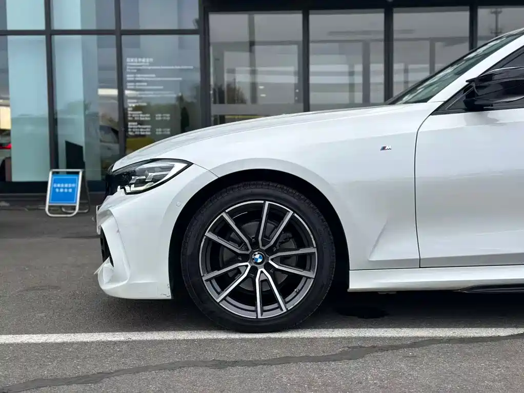BMW 3 Series 2022