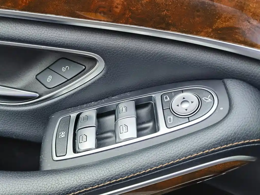 Mercedes-Benz S-Class 2017 — фото 31