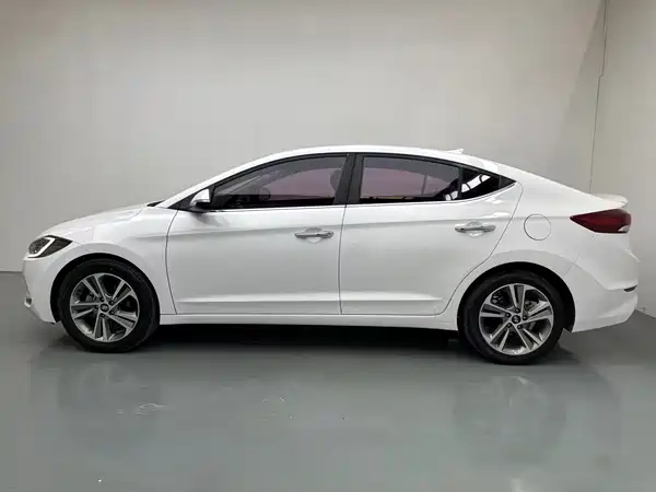 Hyundai Celesta 2018