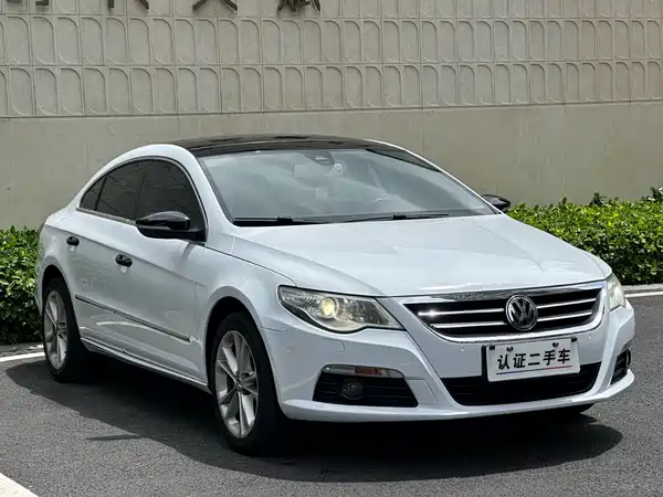 Volkswagen CC 2011