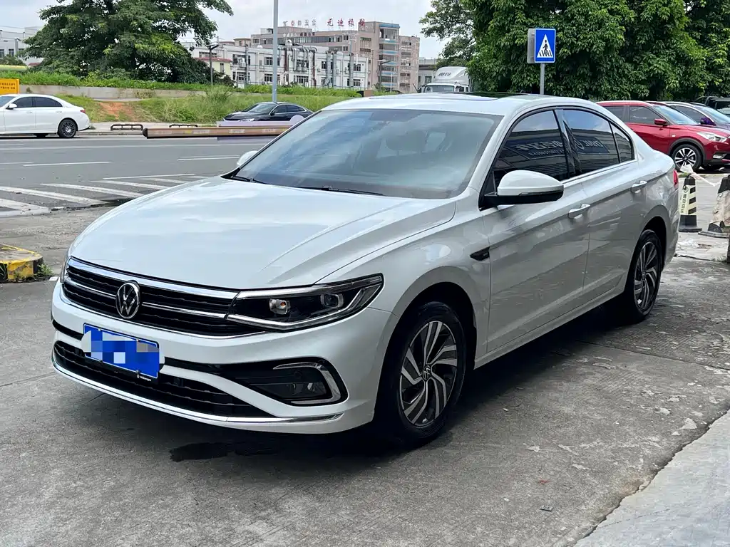 Volkswagen Bora 2023