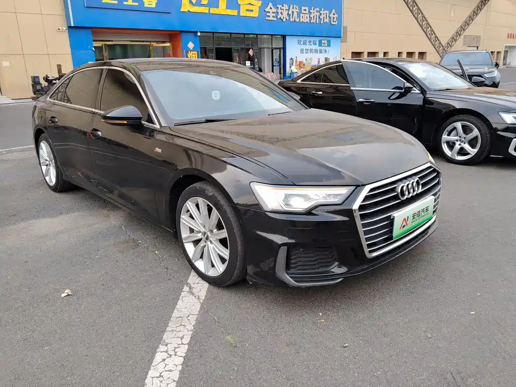 Audi A6L 2022