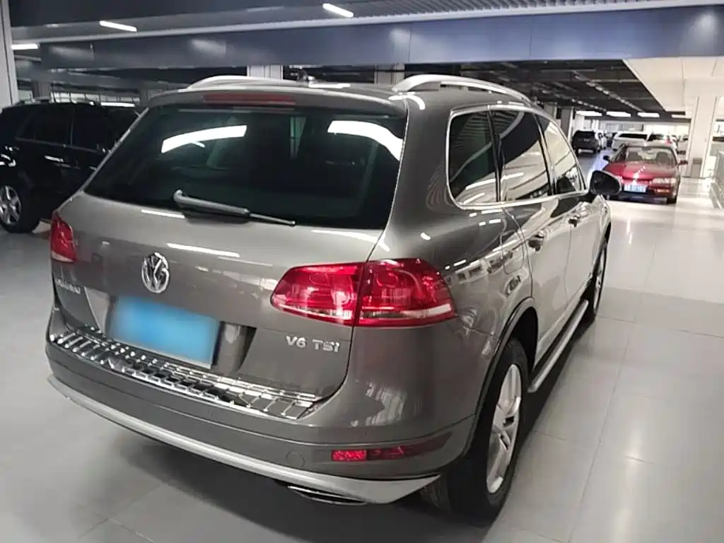 Volkswagen Touareg 2014