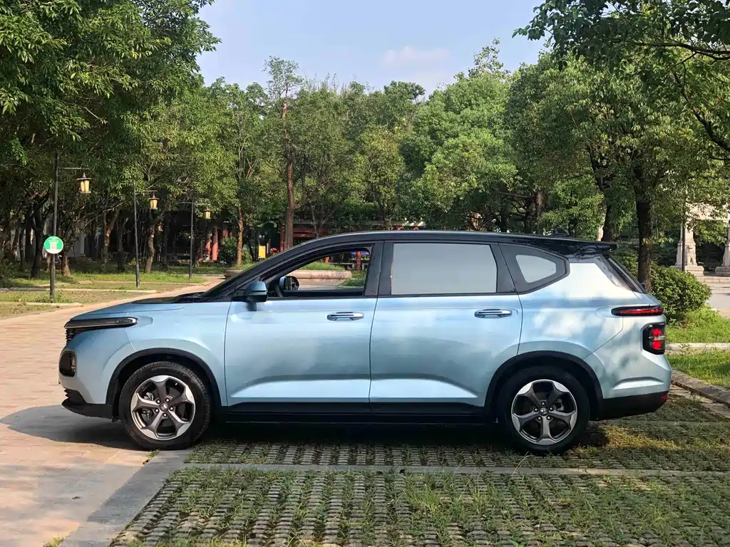Baojun RM-5 2020 — фото 20