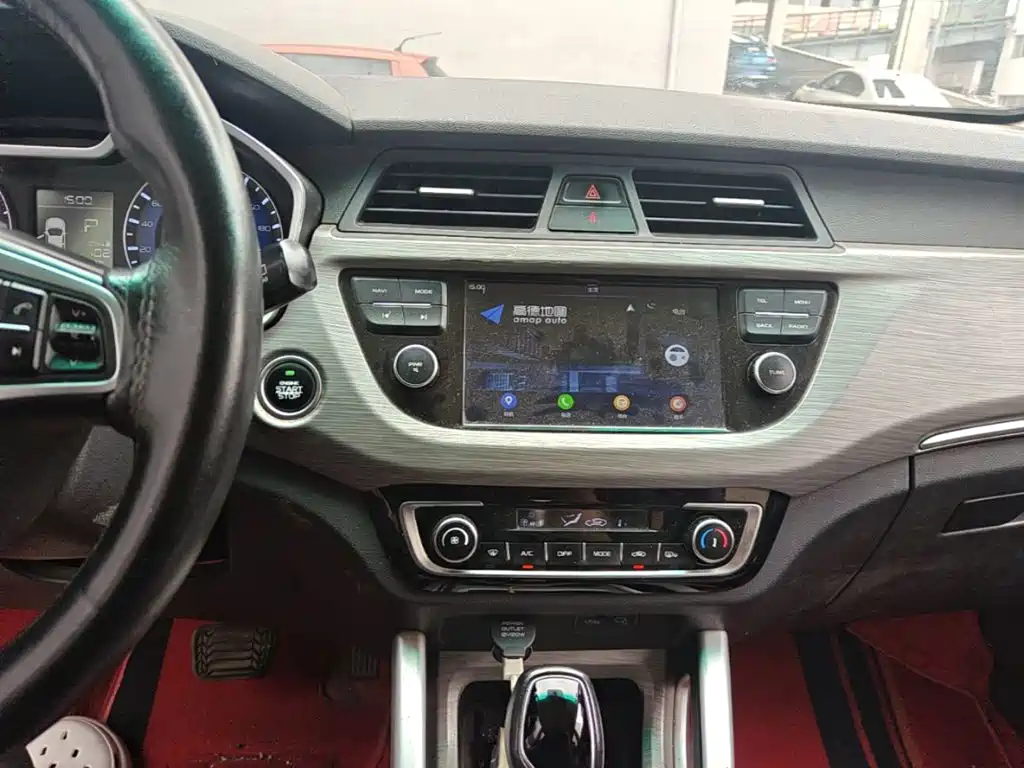 Geely Vision X3 2018 — фото 20