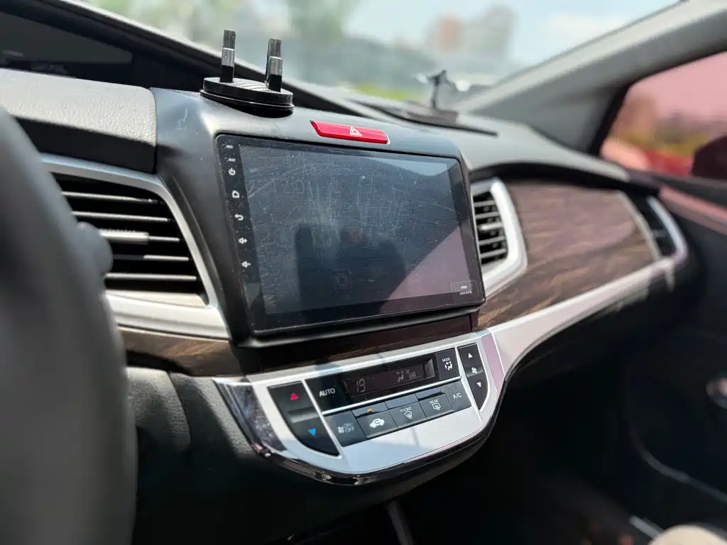 Honda Jade 2017 — фото 11