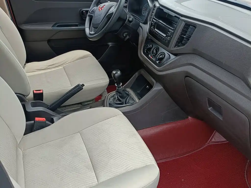 Wuling Hongguang V 2023