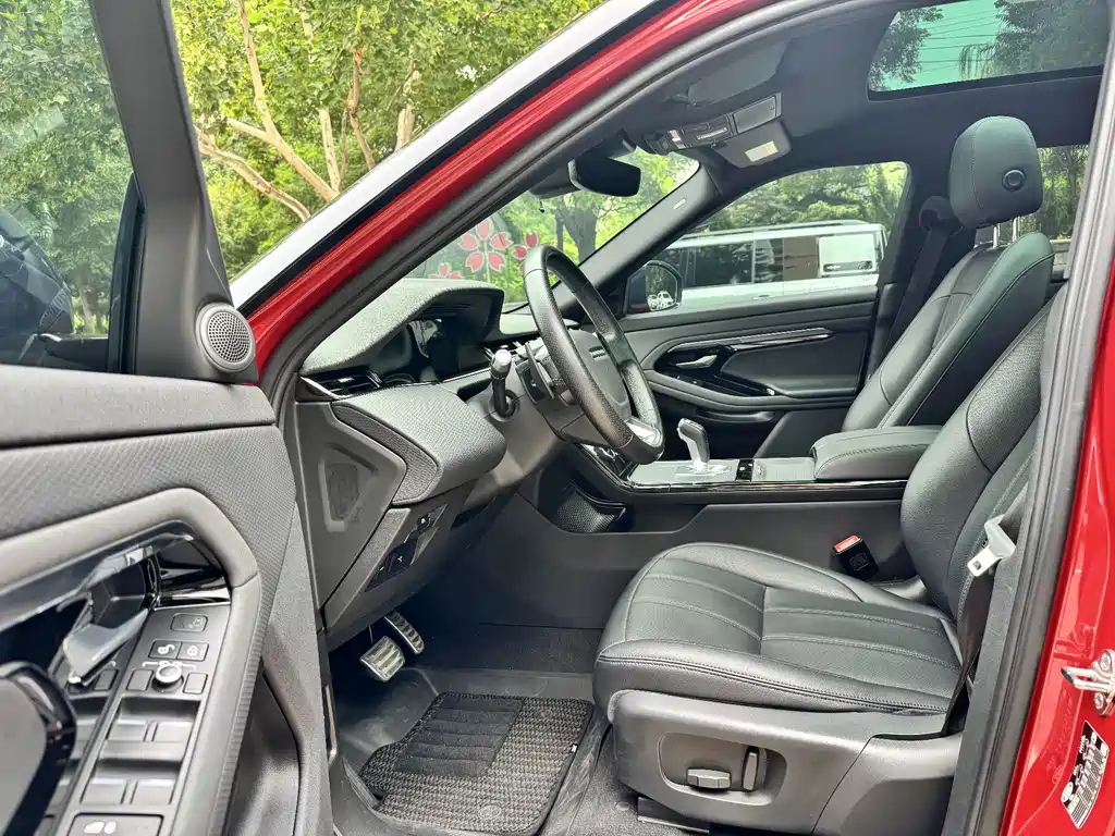Land Rover Range Rover Evoque 2020 — фото 21