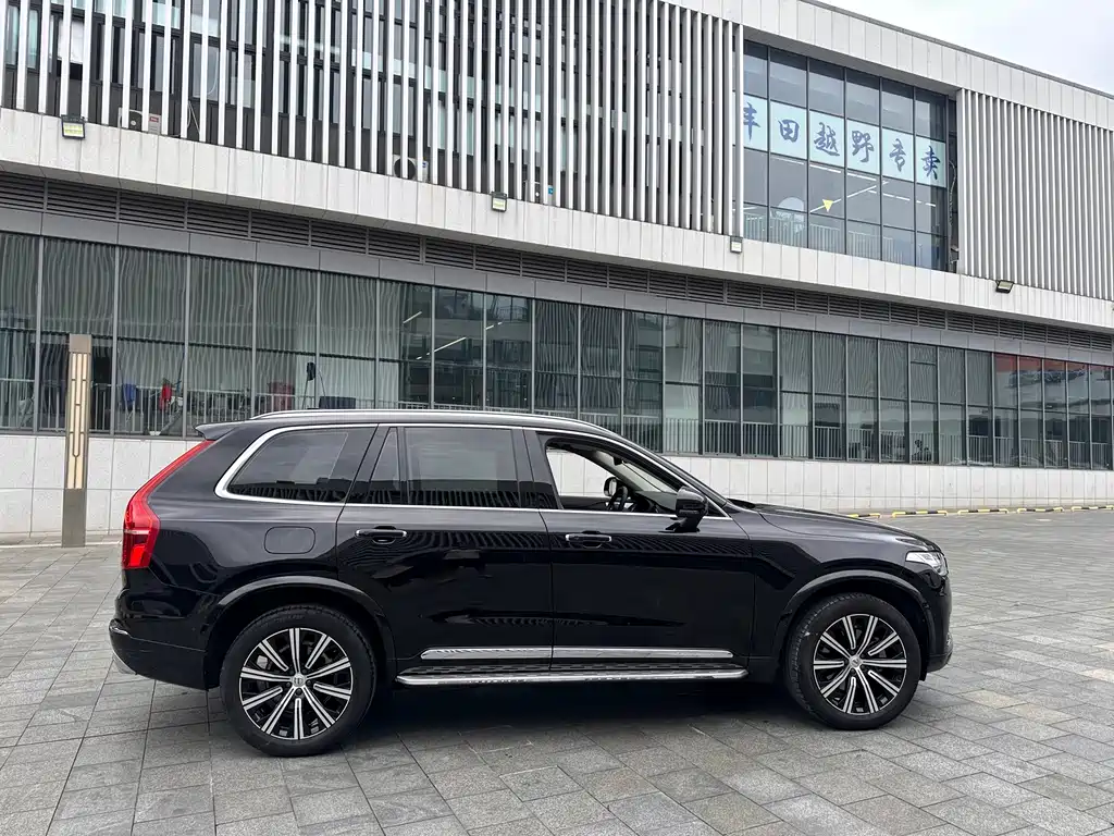 Volvo XC90 2019