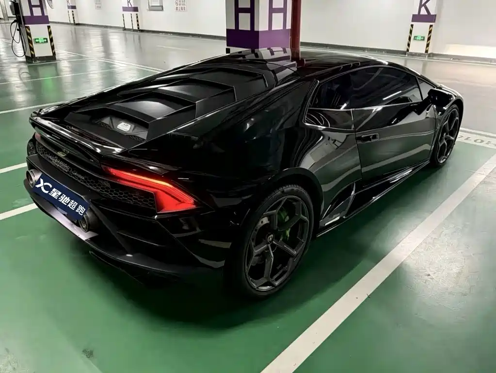 Lamborghini Huracan 2022 — фото 2