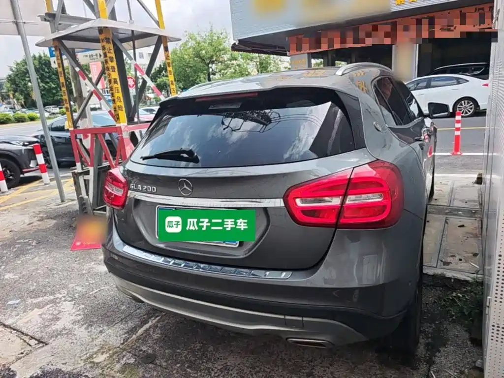 Mercedes-Benz GLA 2016