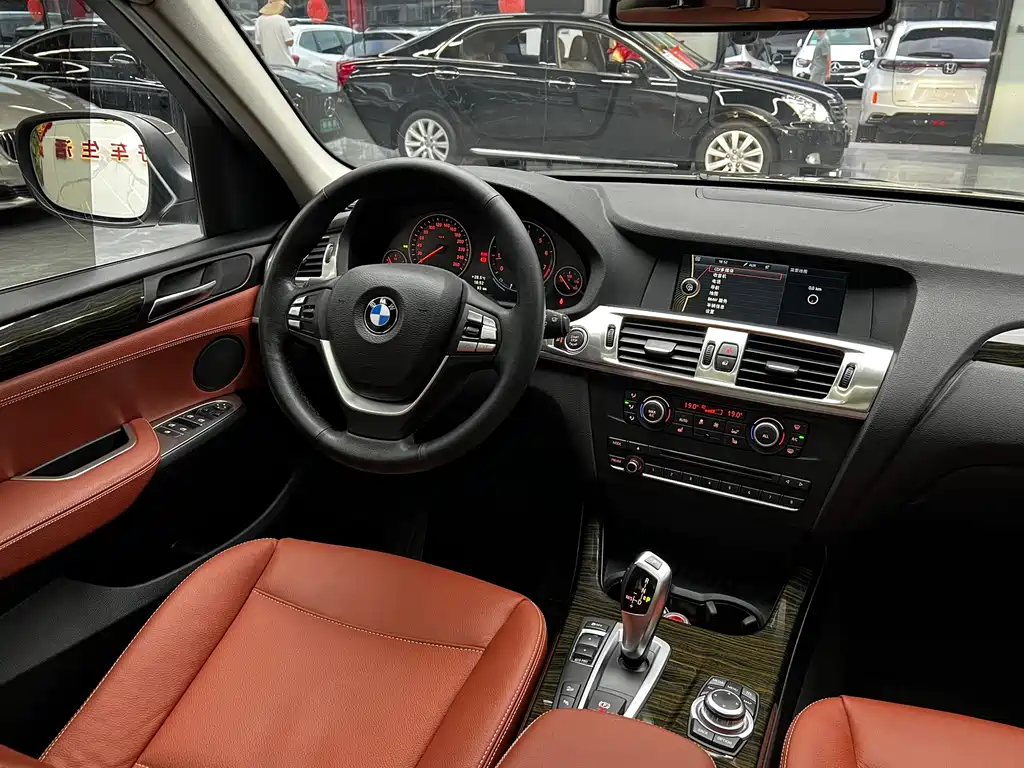 BMW X3 2012 — фото 22