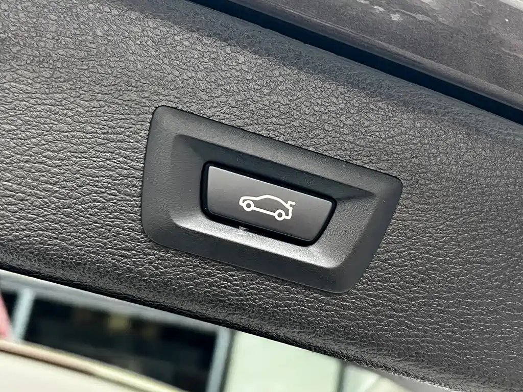 BMW X3 2012 — фото 26