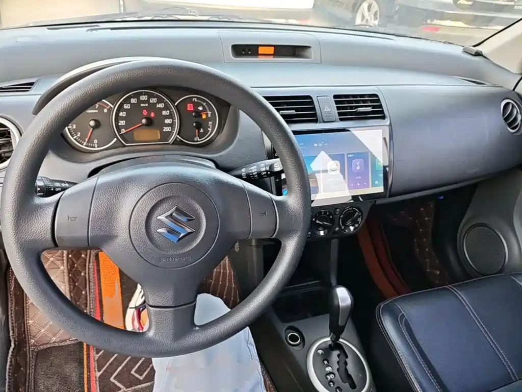Suzuki Swift 2018 — фото 10