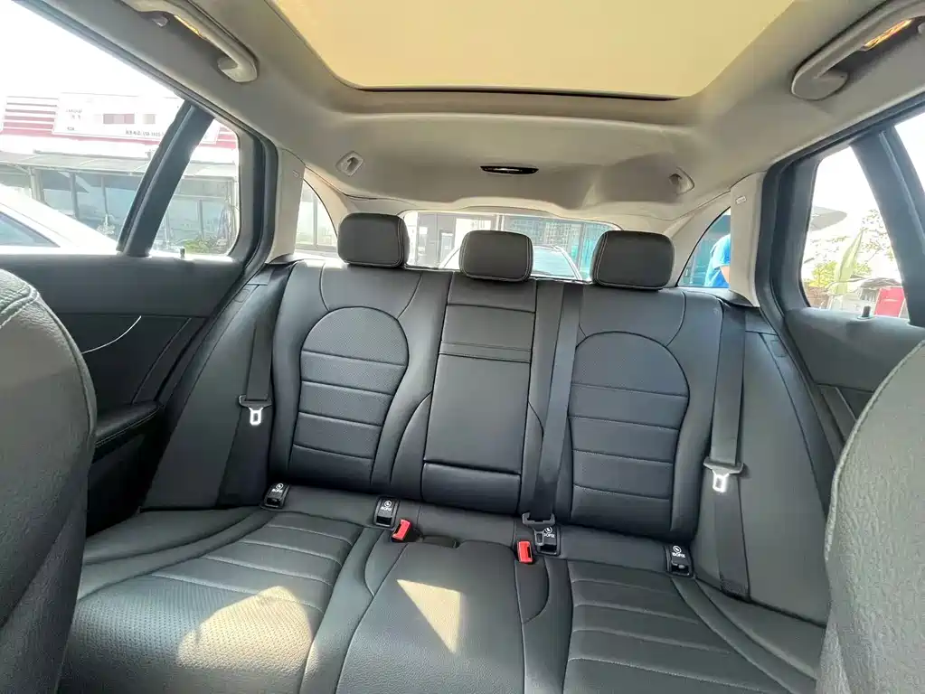 Mercedes-Benz C-Class 2018