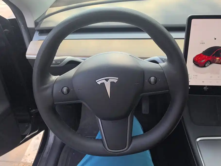 Tesla Model Y 2022 — фото 15