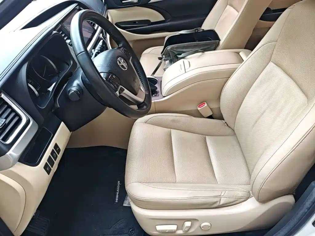 Toyota Highlander 2018 — фото 20