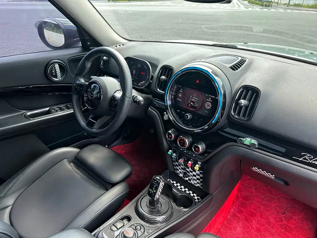 MINI Countryman 2021 — фото 13