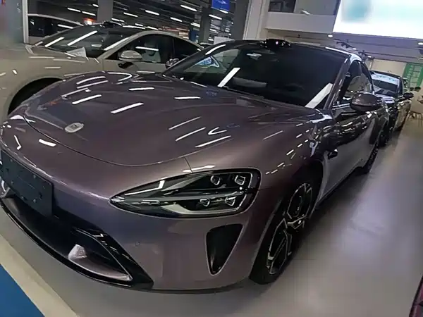 Xiaomi SU7 2025