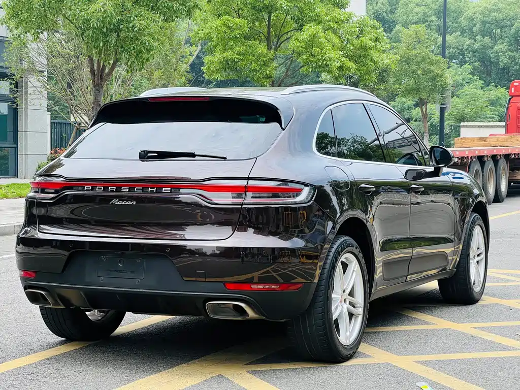 Porsche Macan 2019 — фото 9