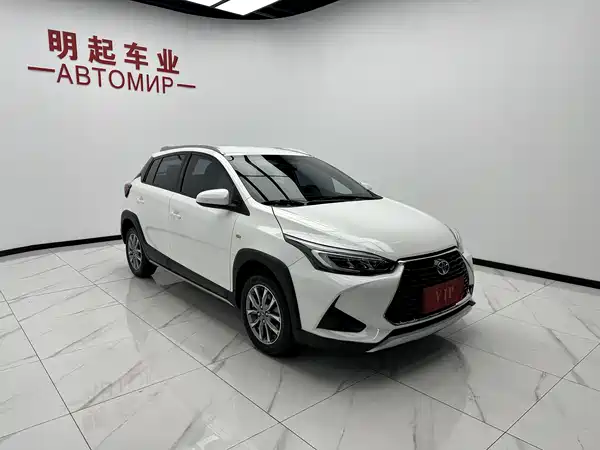 Toyota Yaris L 2022