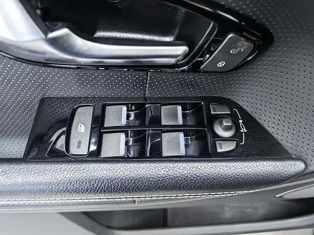 Land Rover Range Rover Evoque 2014 — фото 9
