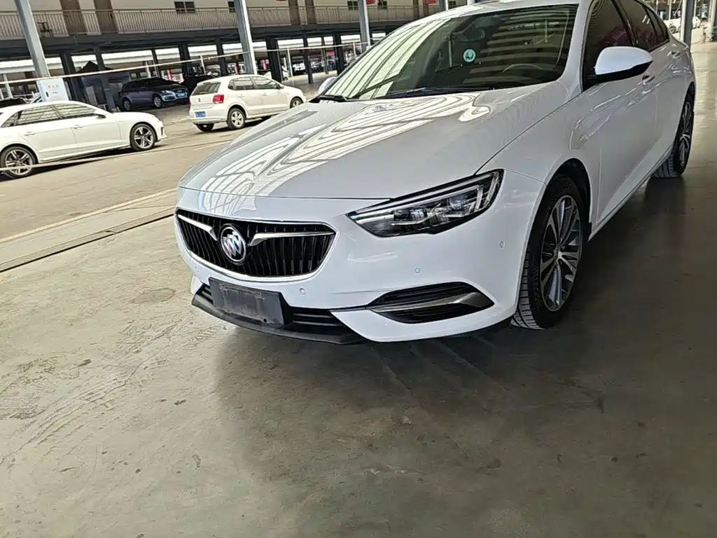 Buick Regal 2020 — фото 24