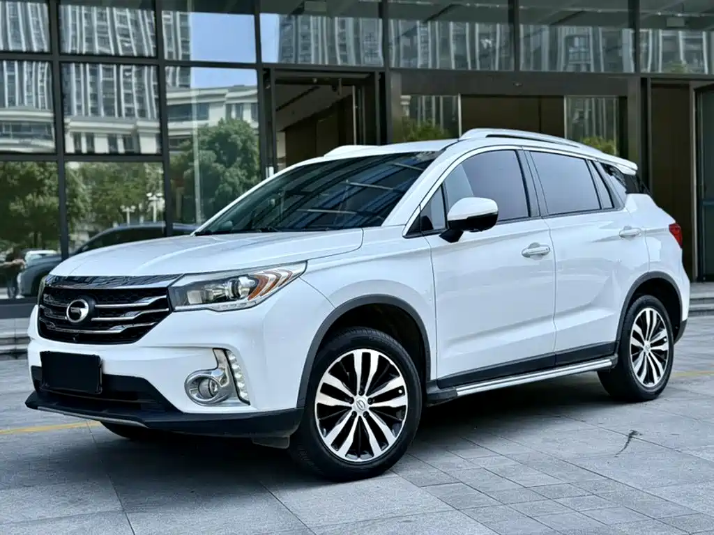 GAC Trumpchi GS4 2017 — фото 2