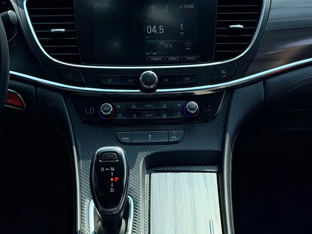 Buick LaCrosse 2019 — фото 11