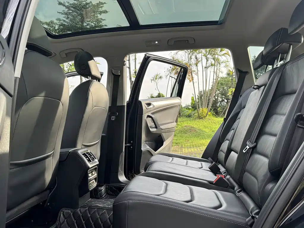Volkswagen Tiguan L 2020 — фото 16
