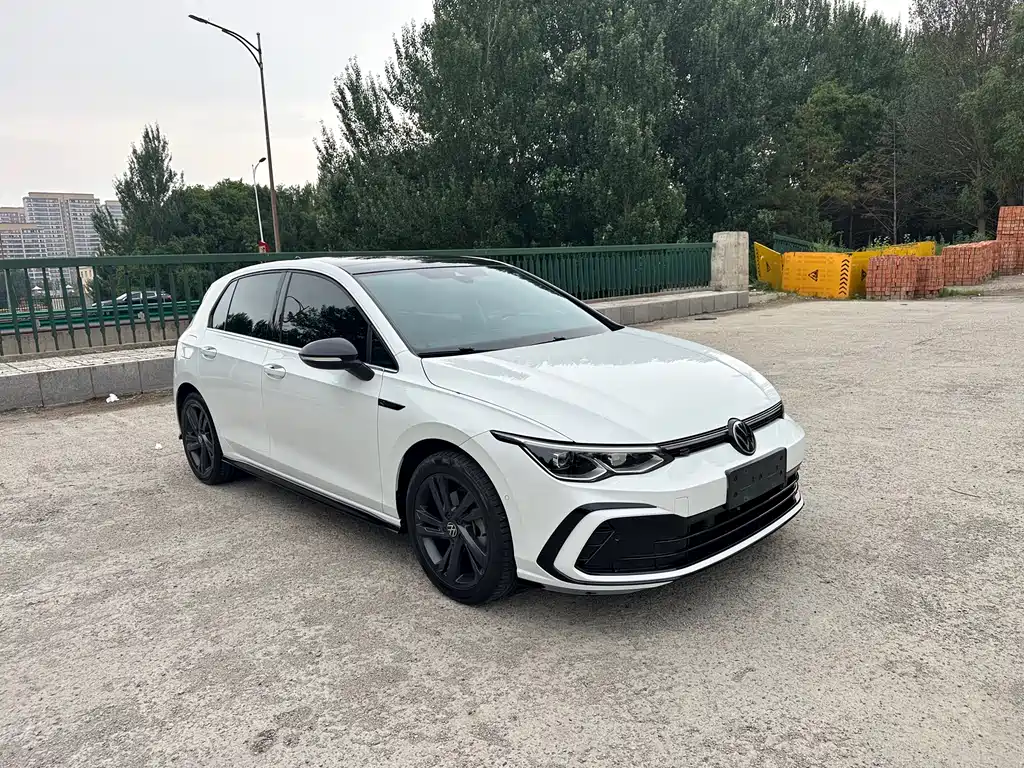 Volkswagen Golf 2022