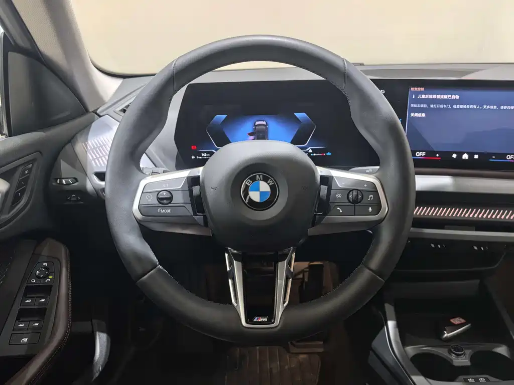 BMW 2 Series 2025 — фото 12
