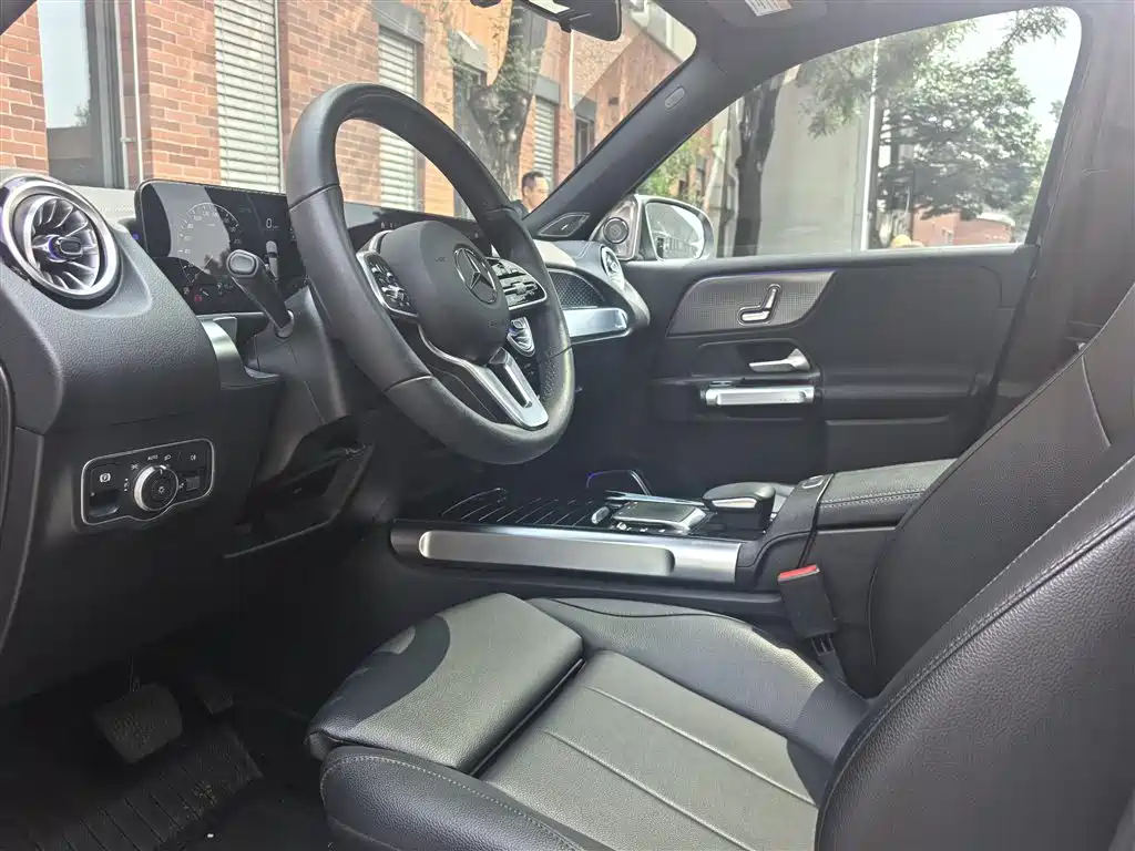 Mercedes-Benz GLB 2022