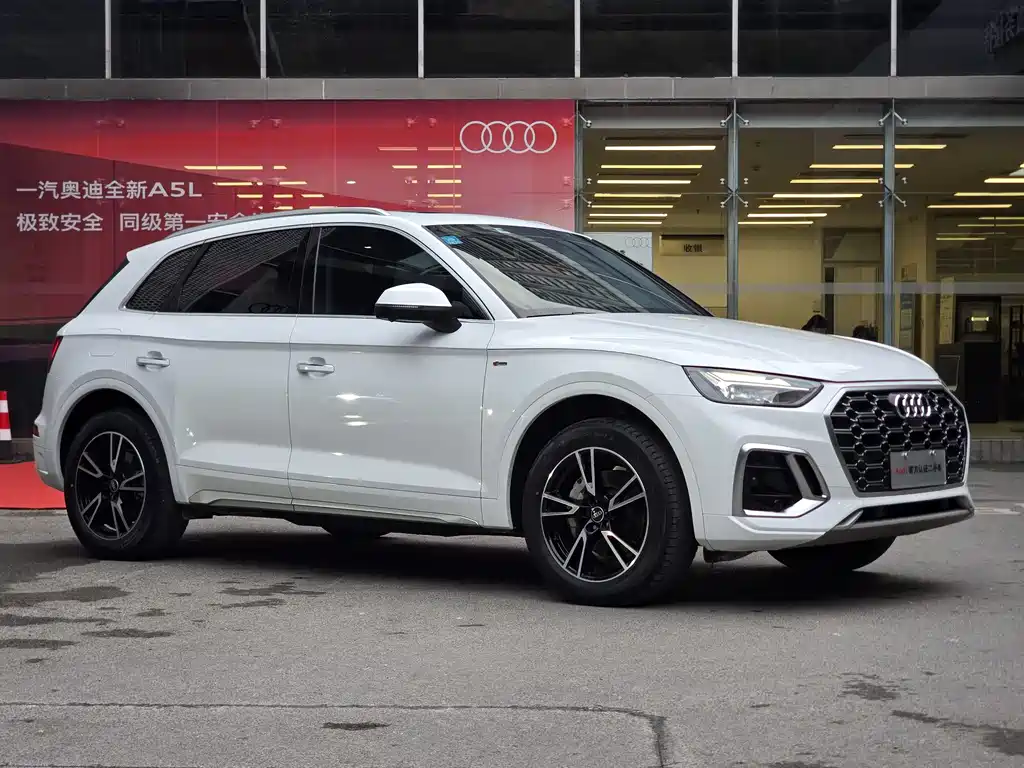 Audi Q5L 2023 — фото 4
