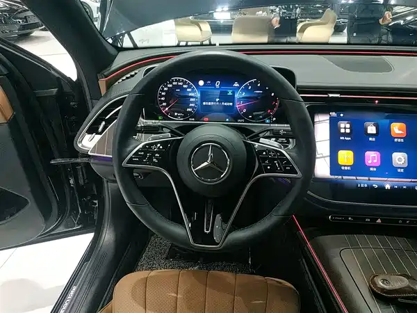Mercedes-Benz E-Class 2024
