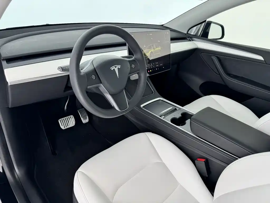 Tesla Model Y 2022 — фото 5
