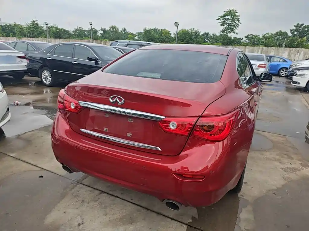Infiniti Q50L 2017
