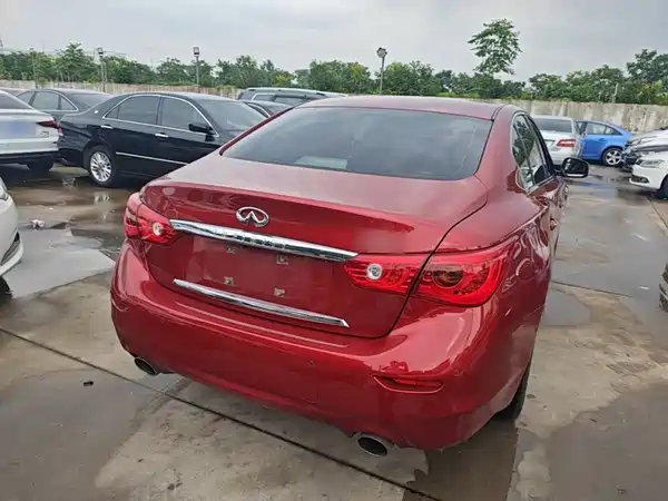 Infiniti Q50L 2017