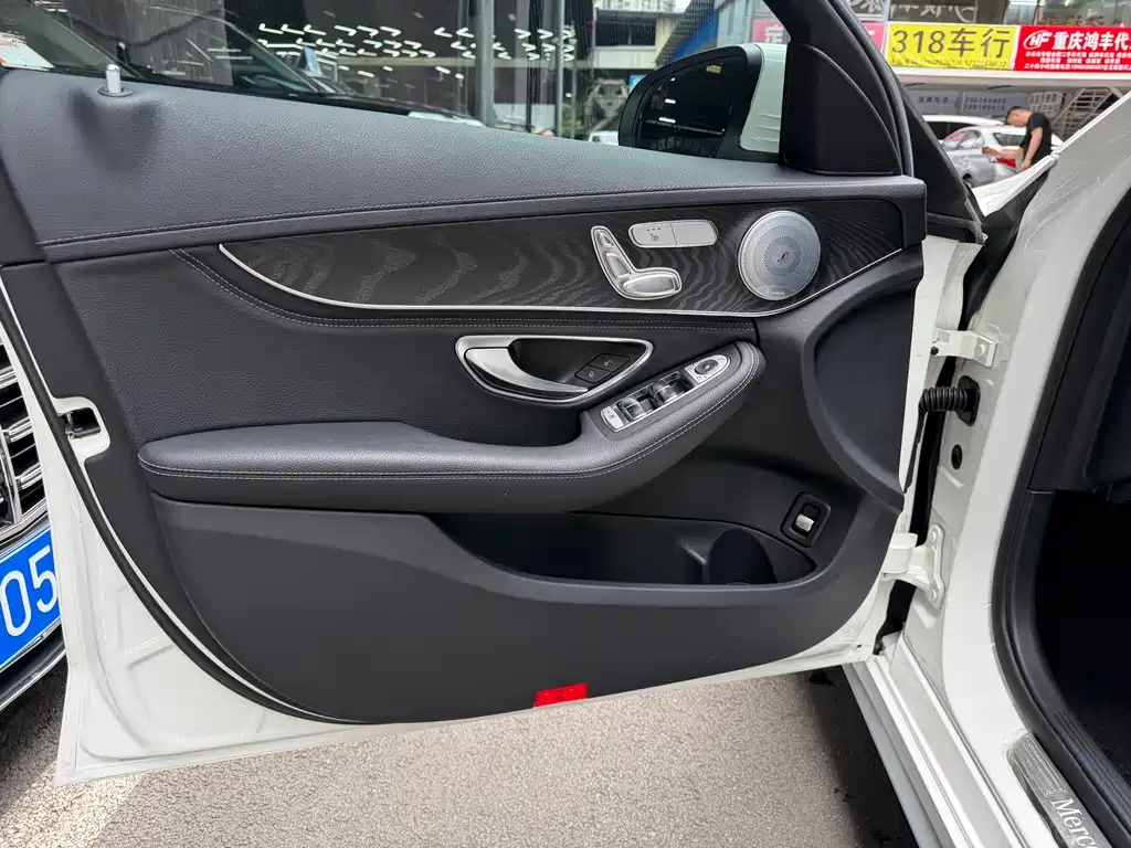 Mercedes-Benz C-Class 2019 — фото 13